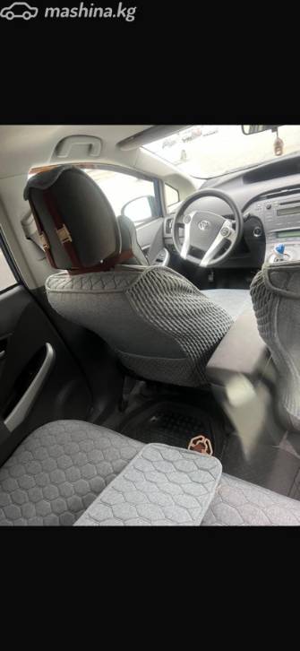 Toyota Prius III (XW30) 1.8hyb AT
