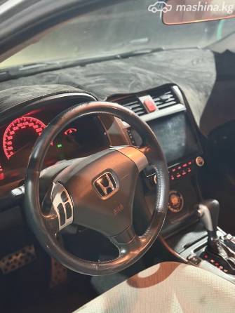 Honda Accord VII 2.0 AT
