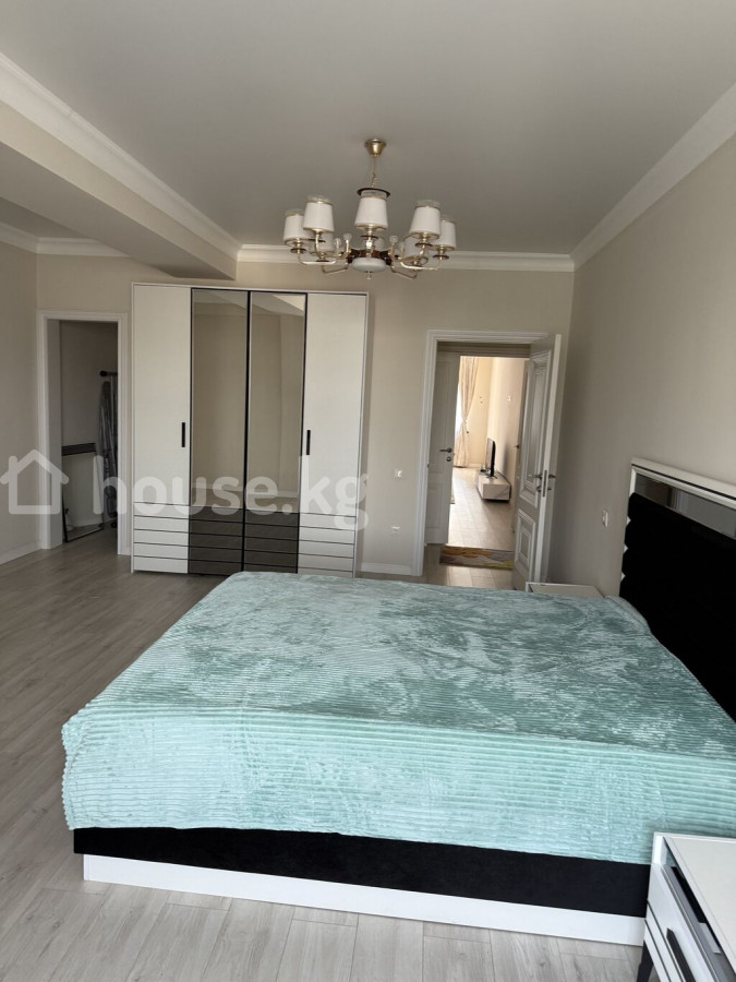 3-комн. кв., 123 м2