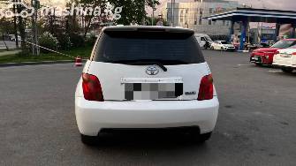 Toyota Ist I 1.3 AT
