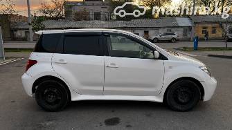 Toyota Ist I 1.3 AT