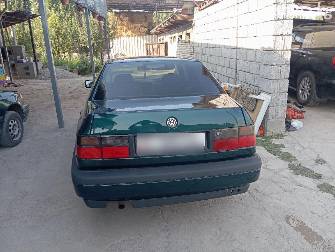 Volkswagen Vento 1.8 MT