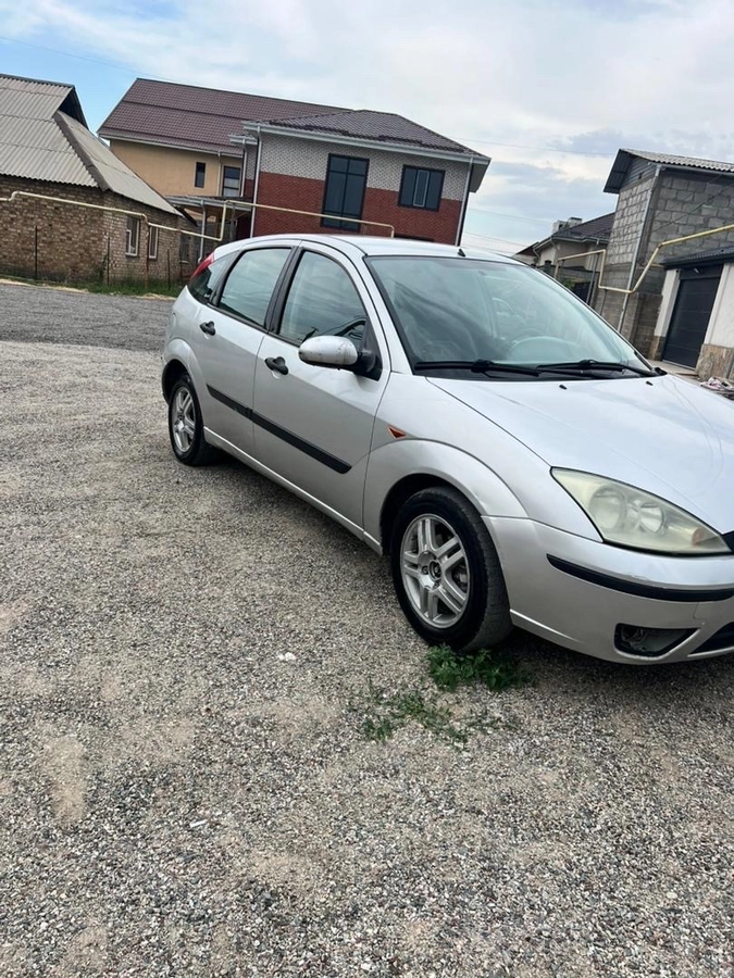 Ford Focus I Рестайлинг 1.6 MT