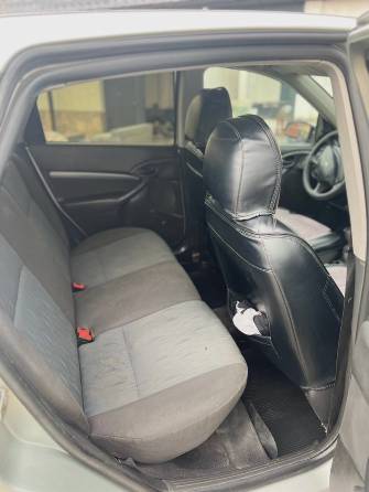 Ford Focus I Рестайлинг 1.6 MT