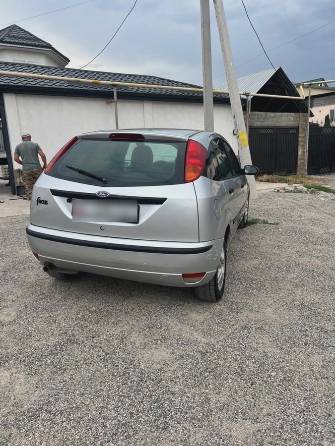 Ford Focus I Рестайлинг 1.6 MT