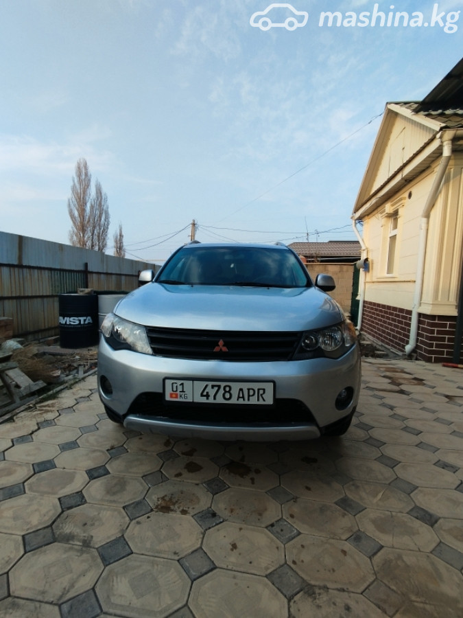 Открыть фото Mitsubishi Outlander II 2.4 CVT 4WD
