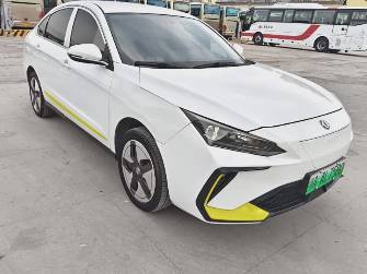 Dongfeng Aeolus E70 47.3 KWh Electro AT