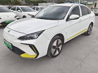 Dongfeng Aeolus E70 47.3 KWh Electro AT
