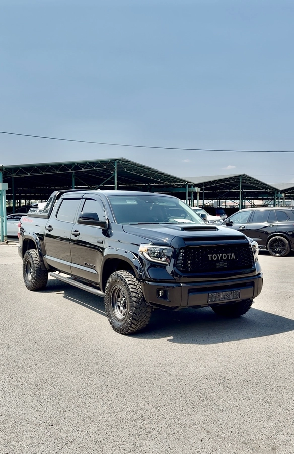 Открыть фото Toyota Tundra II Рестайлинг Double Cab 5.7 AT 4WD