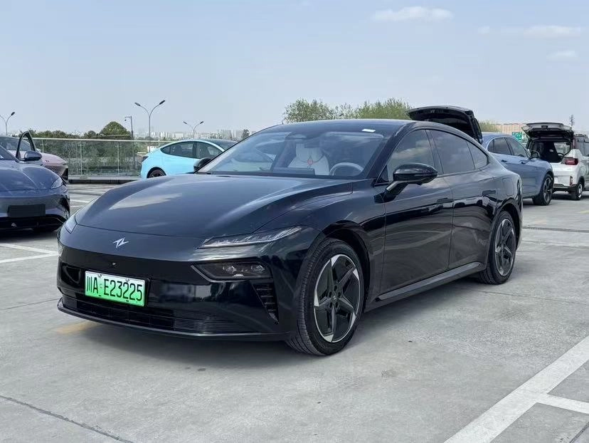 Dongfeng eπ 007 Electro AT