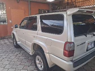 Toyota Hilux Surf III Рестайлинг 2.7 AT 4WD