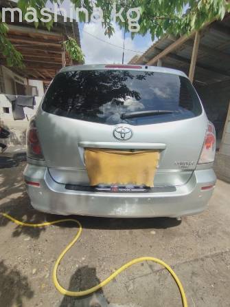Toyota Corolla Verso I Рестайлинг 1.6 MT