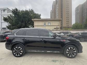 Hongqi HS7 2.0 AMT