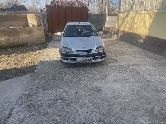 Toyota Avensis I 1.8 MT