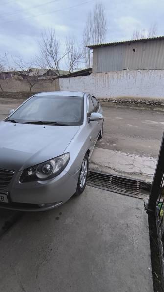 Hyundai Avante IV 1.6 AT
