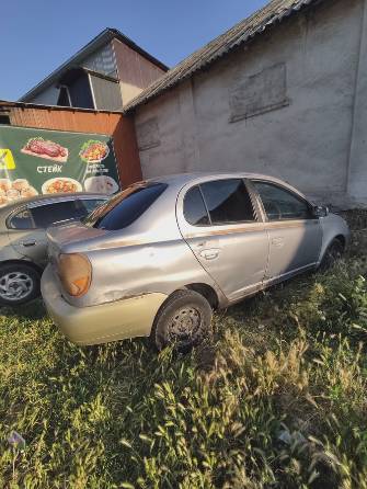 Toyota Platz 1.0 AT