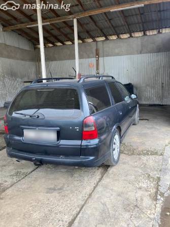 Opel Vectra B Рестайлинг 1.8 MT