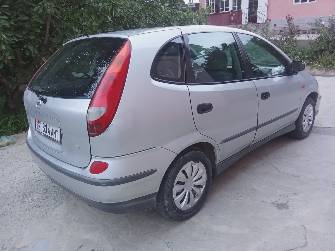 Nissan Almera Tino 1.8 MT