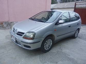 Nissan Almera Tino 1.8 MT
