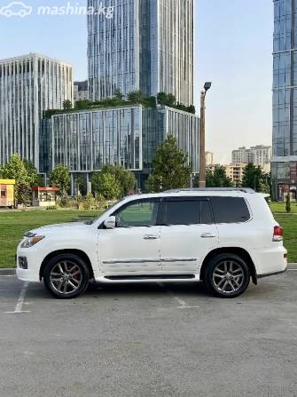 Lexus LX III 570 5.7 AT 4WD
