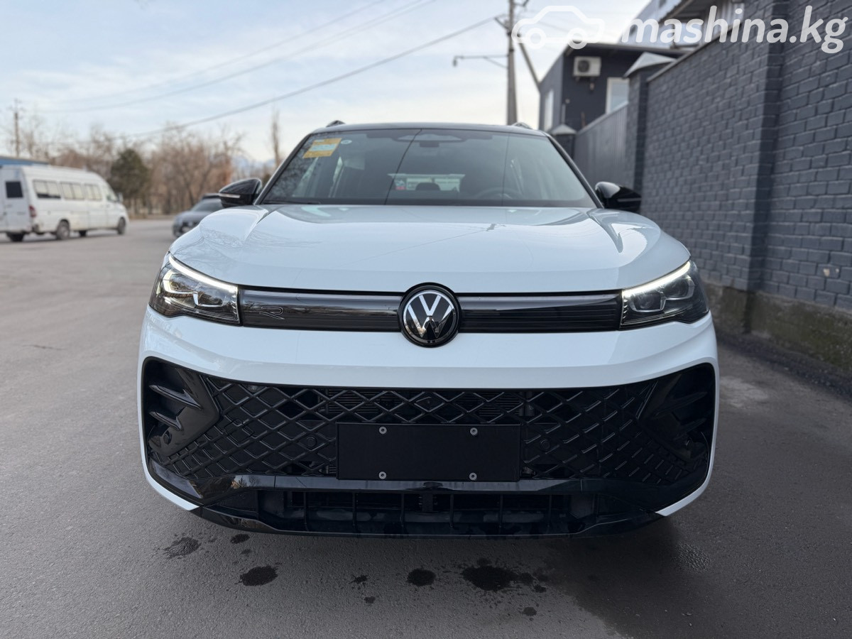 Volkswagen Tiguan III (China Market) 2.0 AMT 4WD