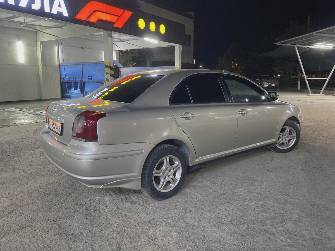 Toyota Avensis II Рестайлинг 1.6 MT