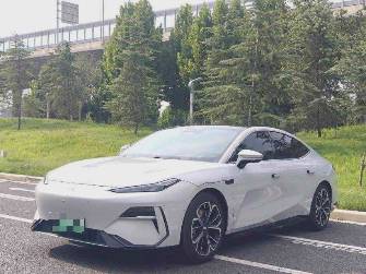 Geely Galaxy E8 665 Electro AT