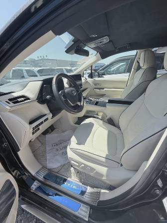 Toyota Granvia XL40 (China Market) 2.5hyb AT