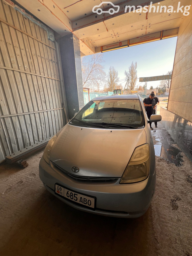 Открыть фото Toyota Prius II (XW20) 1.5hyb AT