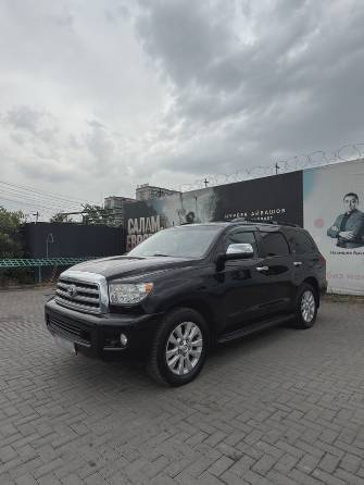 Toyota Sequoia II 5.7 AT 4WD