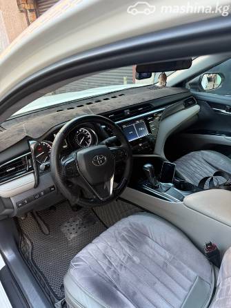 Toyota Camry VIII (XV70) 2.5 AT