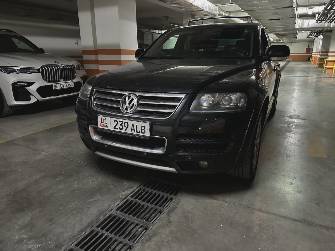 Volkswagen Touareg I 6.0 AT 4WD