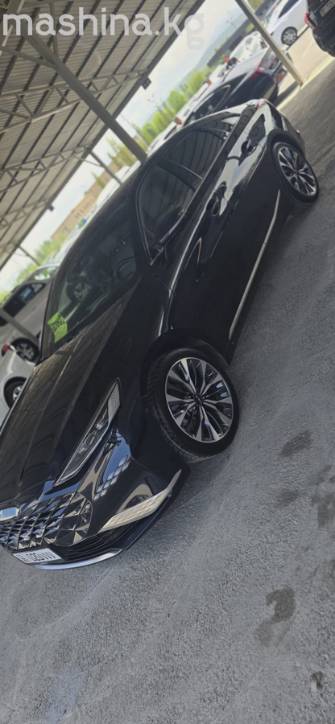 Kia K8 2.5 AT
