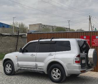 Mitsubishi Pajero III 3.2d AT 4WD