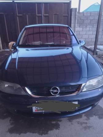 Opel Vectra B Рестайлинг 1.8 MT