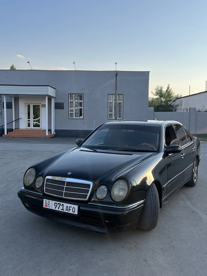 Mercedes-Benz E-Класс II (W210, S210) Рестайлинг 320 3.2 AT