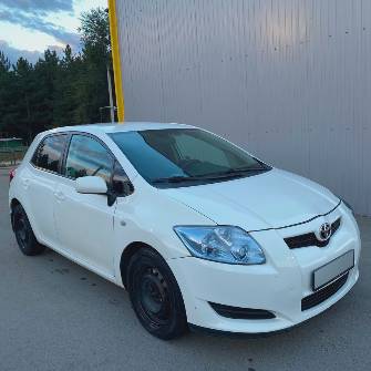 Toyota Auris I 1.4 MT