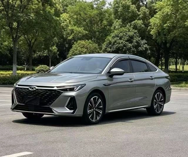 Открыть фото CHERY Arrizo 8 1.6 AMT