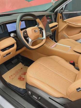 Geely Galaxy L7 18.7 kWh 1.5hyb AT