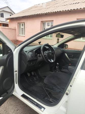 Renault Logan II Рестайлинг 1.6 MT