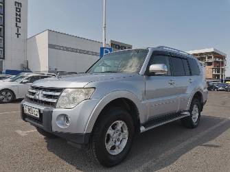 Mitsubishi Pajero IV 3.0 AT 4WD