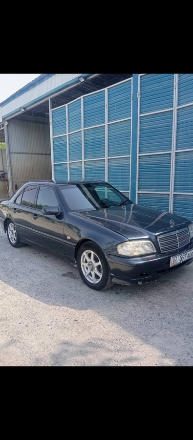 Mercedes-Benz C-Класс I (W202) Рестайлинг 180 1.8 MT