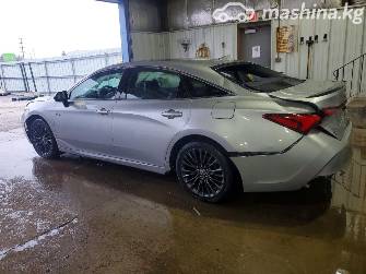 Toyota Avalon V 2.5hyb CVT