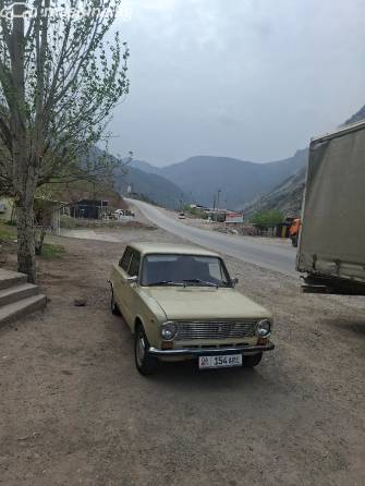 ВАЗ (Lada) 2101 21011 1.3 MT