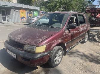 Mitsubishi Space Wagon II 2.0 MT