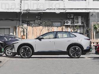 Mazda EZ-60 1.5hyb AT