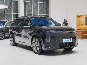 LiXiang L8 Рестайлинг 1.5hyb AT 4WD