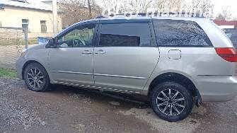 Toyota Sienna II 3.3 AT 4WD