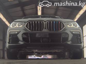 BMW X6 III (G06) M50i 4.4 AT 4WD