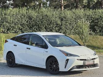 Toyota Prius IV Рестайлинг (XW50) 1.8hyb AT 4WD